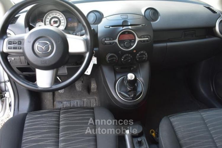 Mazda 2 1.3i Sport - <small></small> 5.950 € <small>TTC</small> - #2