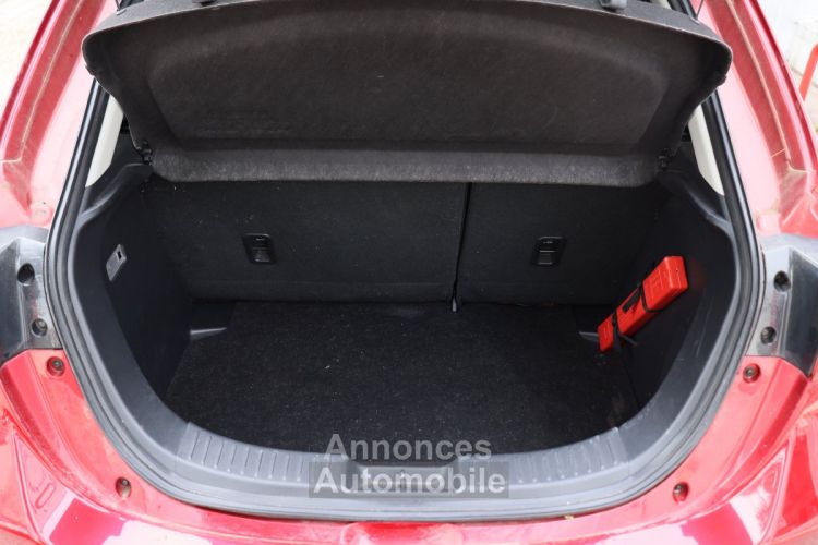 Mazda 2 III 1.5 i Skyactiv-G 90 Signature BVM6 (CarPlay,Caméra,Sièges Chauffants) - <small></small> 12.990 € <small>TTC</small> - #20