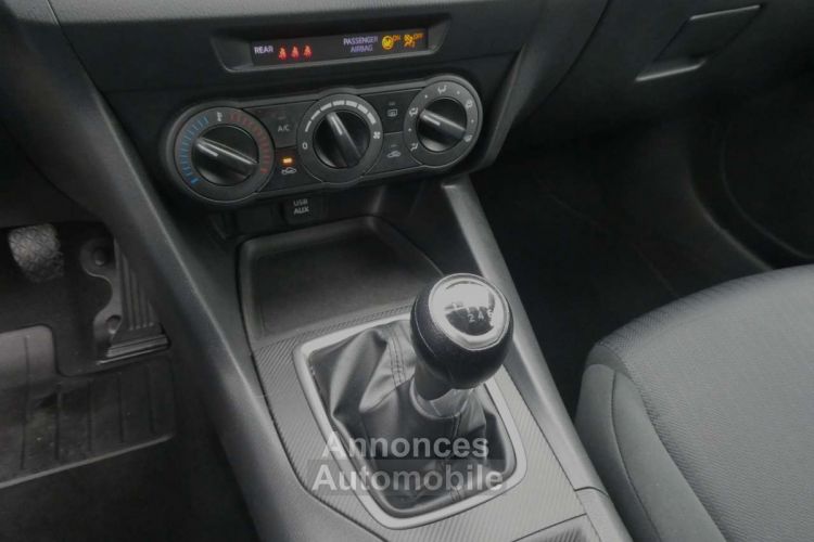 Mazda 3 1.5i Active AIRCO-16-MULTISTUUR - <small></small> 9.990 € <small>TTC</small> - #13