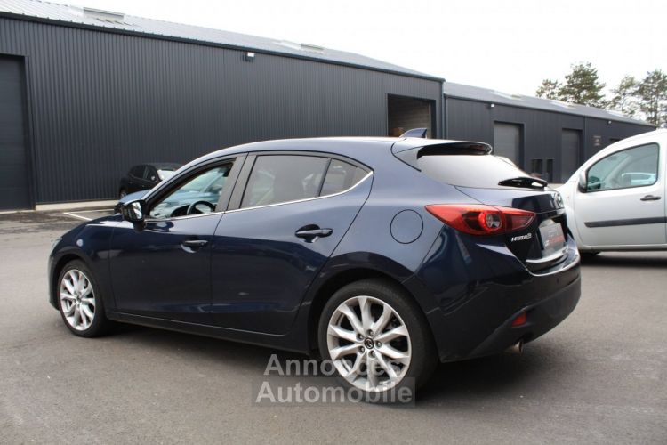 Mazda 3 III 2.2 150 Dynamique 5p MOTEUR HS - <small></small> 6.990 € <small>TTC</small> - #7