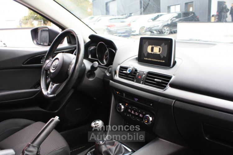 Mazda 3 III 2.2 150 Dynamique 5p MOTEUR HS - <small></small> 6.990 € <small>TTC</small> - #26