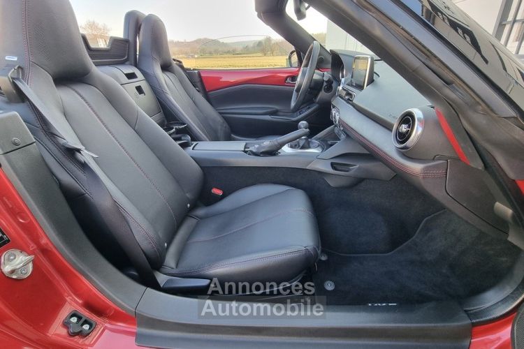 Mazda MX-5 2.0i 160CV ROADSTER SPORTLINE / 1E MAIN / BOSE / ROUGE RUBIS / SUIVI FULL / GTIE 12 MOIS - <small></small> 19.990 € <small>TTC</small> - #15