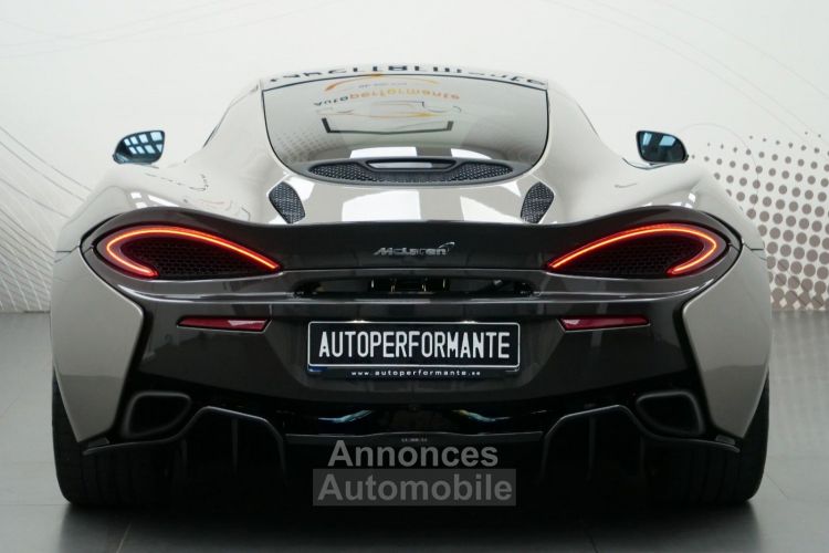 McLaren 570GT BLADE SILVER TOIT PANO CERAMIQUES B&W Garantie 12 mois - <small></small> 154.000 € <small>TTC</small> - #10