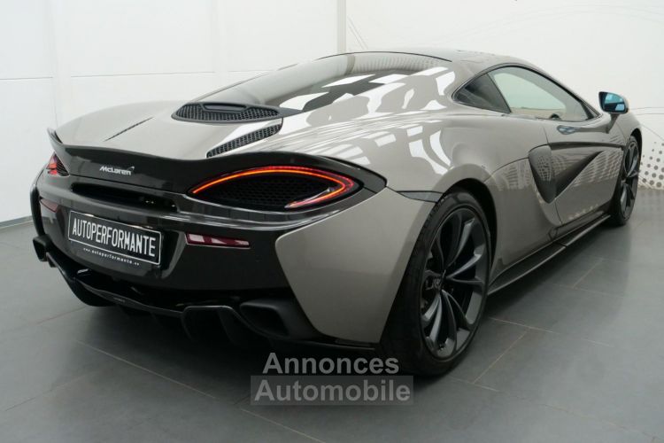 McLaren 570GT BLADE SILVER TOIT PANO CERAMIQUES B&W Garantie 12 mois - <small></small> 154.000 € <small>TTC</small> - #11