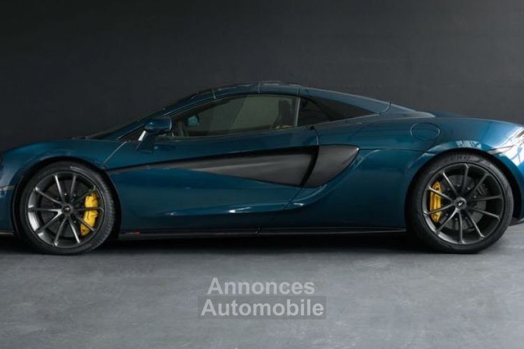 McLaren 570S Spider / Lift / B&W / Garantie 12 mois - <small></small> 182.900 € <small></small> - #2