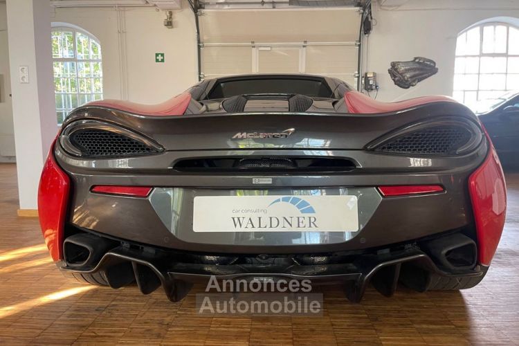 McLaren 570S V8 3.8 570 Ch - Caméra , Lift, Carbon , Bower&W , 1èreM, TVA Sur Le Véhicule. Déductible, GARANTIE 12 Mois Prémium - <small></small> 174.990 € <small></small> - #4