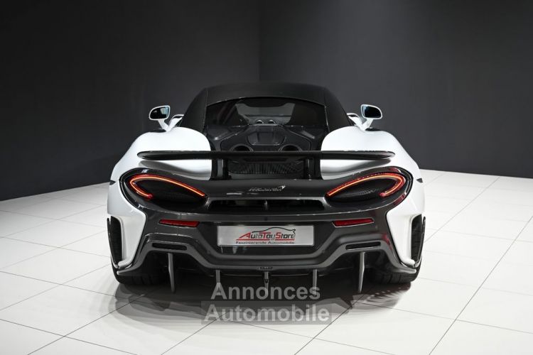 McLaren 600LT V8 3.8 L 600 ch 600LT SENNA CARBON B&W Blanche 1èreM Garantie 12 mois - <small></small> 245.490 € <small>TTC</small> - #8