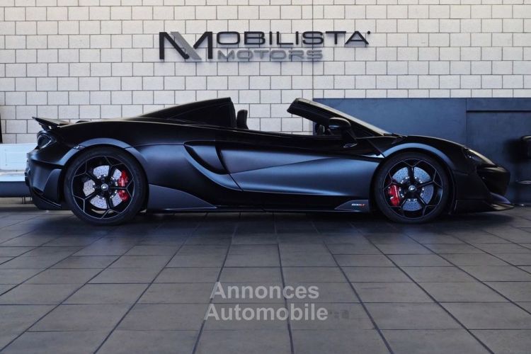 McLaren 600LT V8 3.8 L 600 ch 600LT Spider MSO CARBON B&W  Noir Garantie 12 mois - <small></small> 244.990 € <small></small> - #18