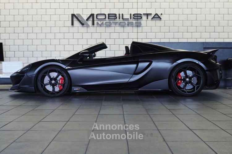 McLaren 600LT V8 3.8 L 600 ch 600LT Spider MSO CARBON B&W  Noir Garantie 12 mois - <small></small> 244.990 € <small></small> - #19