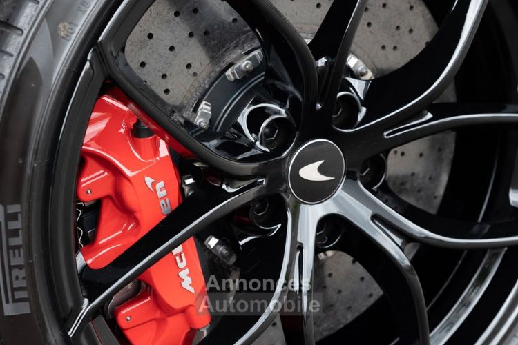 McLaren 720S V8 4.0 721 ch , Carbon - Céramic , 360° , Lift , MSO 1,2,3 Spoiler arrière MSO Active , Bower&W , GARANTIE  12 mois Prémium - <small></small> 265.990 € <small>TTC</small> - #10