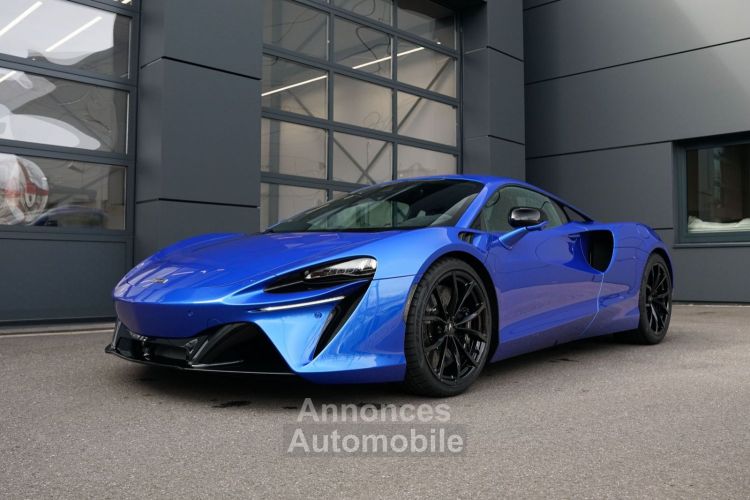 McLaren Artura Performance - Lando Norris - Blue Véga - Garantie McLaren - <small></small> 258.990 € <small></small> - #1