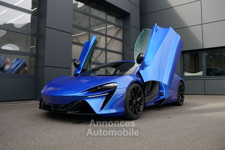 McLaren Artura Performance - Lando Norris - Blue Véga - Garantie McLaren - <small></small> 258.990 € <small></small> - #8