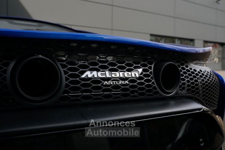 McLaren Artura Performance - Lando Norris - Blue Véga - Garantie McLaren - <small></small> 258.990 € <small></small> - #16