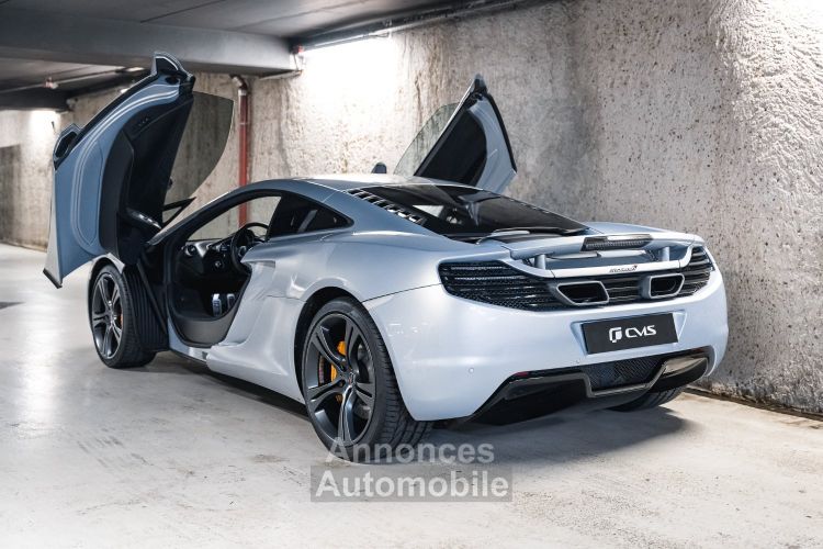 McLaren MP4-12C 3.8 V8 Twin-turbo - <small>A partir de </small>1.300 EUR <small>/ mois</small> - #17