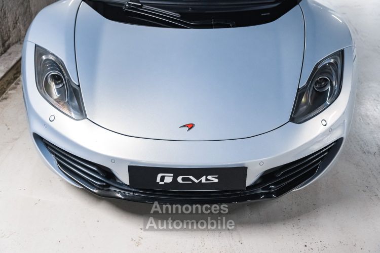 McLaren MP4-12C 3.8 V8 Twin-turbo - <small>A partir de </small>1.300 EUR <small>/ mois</small> - #4