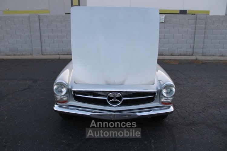 Mercedes 200 200-Series  - <small></small> 115.000 € <small>TTC</small> - #21