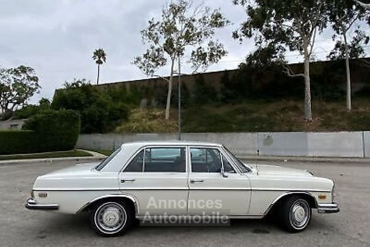 Mercedes 200 200-Series  - <small></small> 35.000 € <small>TTC</small> - #11