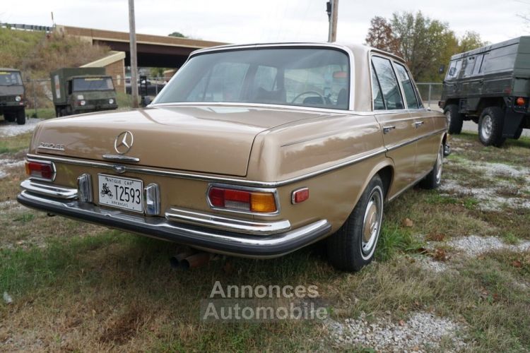 Mercedes 200 200-Series  - <small></small> 19.000 € <small>TTC</small> - #19