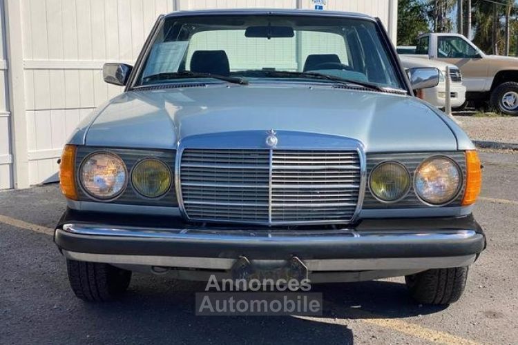 Mercedes 200 200-Series  - <small></small> 20.000 € <small>TTC</small> - #11