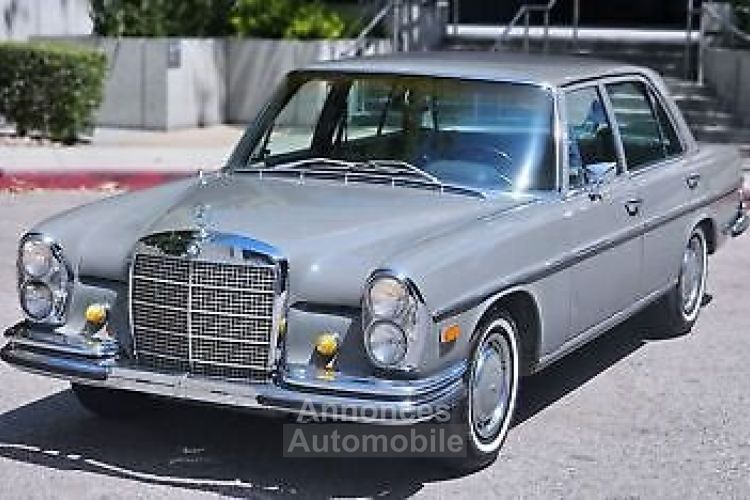 Mercedes 200 200-Series  - <small></small> 31.200 € <small>TTC</small> - #1