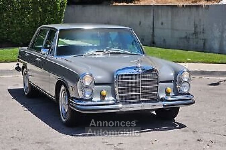 Mercedes 200 200-Series  - <small></small> 31.200 € <small>TTC</small> - #4