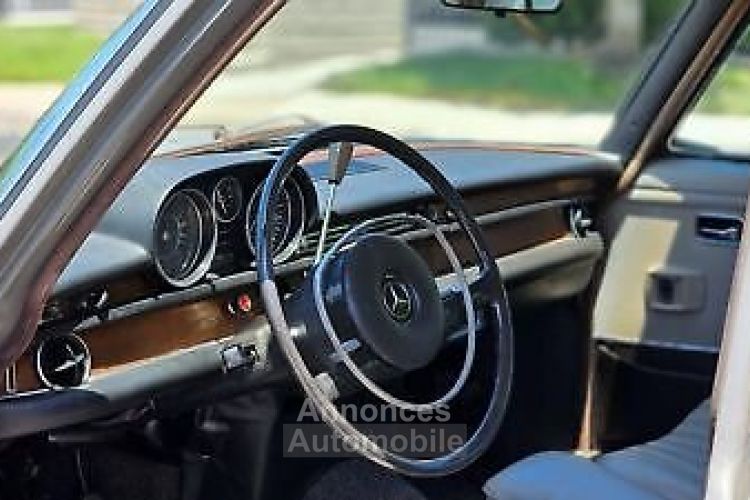 Mercedes 200 200-Series  - <small></small> 31.200 € <small>TTC</small> - #13