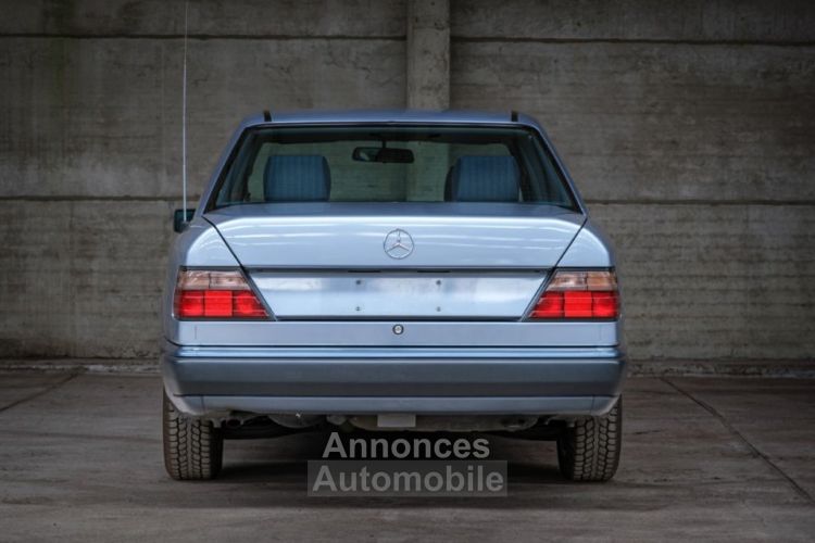 Mercedes 200 200D - <small></small> 13.900 € <small>TTC</small> - #2