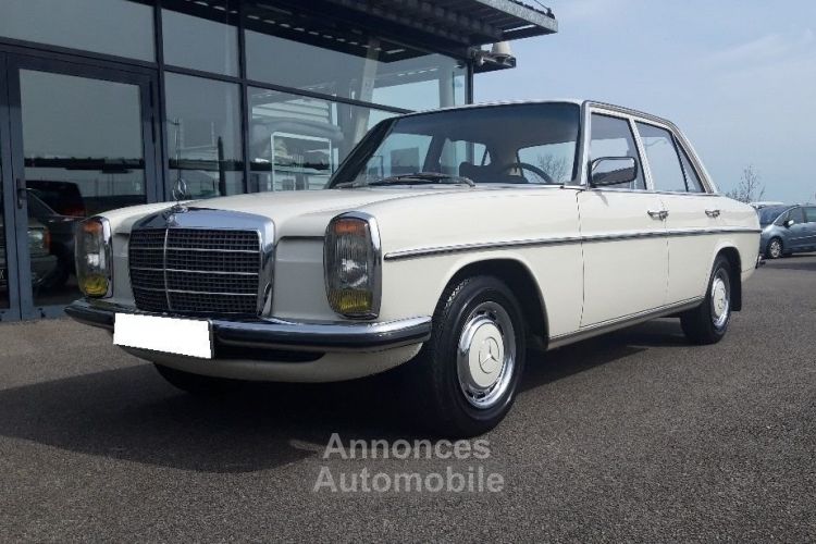 Mercedes 220 D W115 - <small></small> 24.990 € <small>TTC</small> - #1