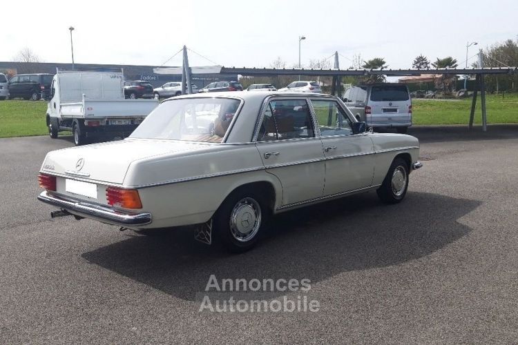 Mercedes 220 D W115 - <small></small> 24.990 € <small>TTC</small> - #3