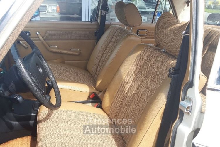 Mercedes 220 D W115 - <small></small> 24.990 € <small>TTC</small> - #5