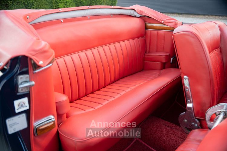 Mercedes 220 S - Ponton Cabriolet - <small></small> 140.000 € <small>TTC</small> - #30