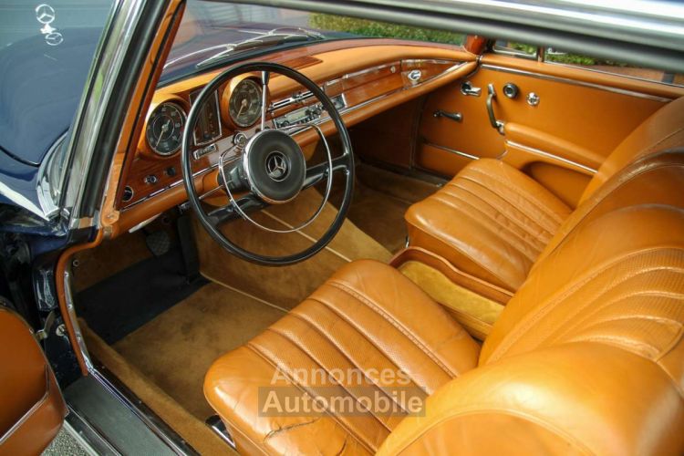 Mercedes 220 SEb C W111 Coupé Sunroof Automatic - <small></small> 34.900 € <small>TTC</small> - #15