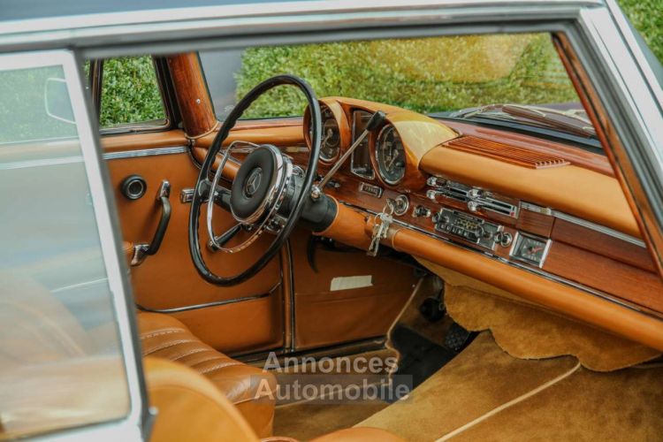 Mercedes 220 SEb C W111 Coupé Sunroof Automatic - <small></small> 34.900 € <small>TTC</small> - #21