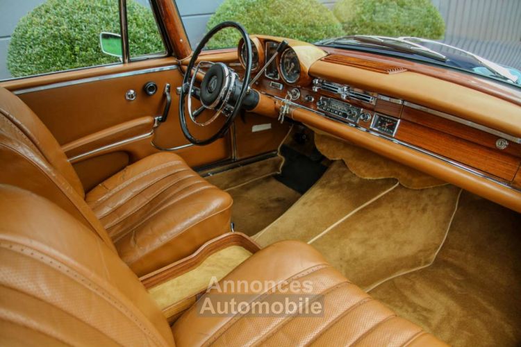 Mercedes 220 SEb C W111 Coupé Sunroof Automatic - <small></small> 34.900 € <small>TTC</small> - #22