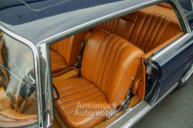 Mercedes 220 SEb C W111 Coupé Sunroof Automatic - <small></small> 34.900 € <small>TTC</small> - #25