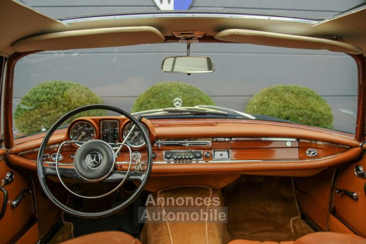 Mercedes 220 SEb C W111 Coupé Sunroof Automatic - <small></small> 34.900 € <small>TTC</small> - #32