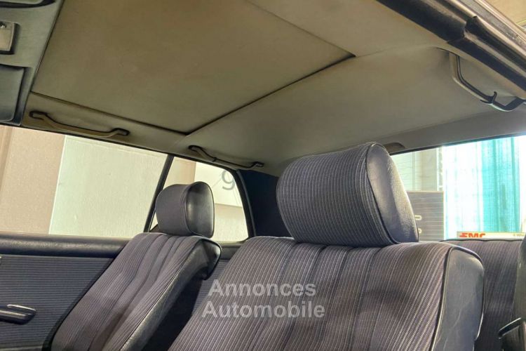 Mercedes 230 CE - <small></small> 12.750 € <small>TTC</small> - #24