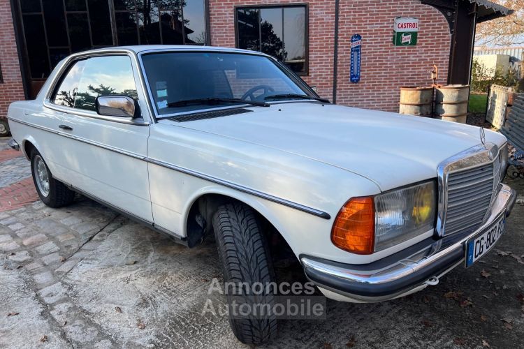 Mercedes 230 Mercedes 230c Cg Collection - <small></small> 4.500 € <small></small> - #3