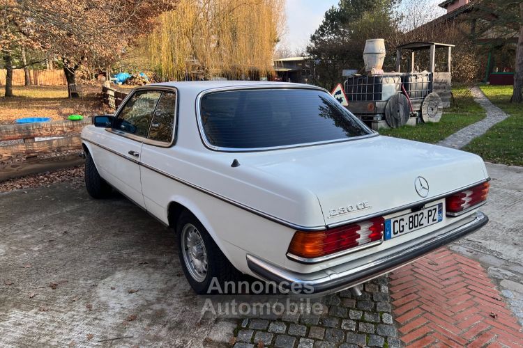 Mercedes 230 Mercedes 230c Cg Collection - <small></small> 4.500 € <small></small> - #5