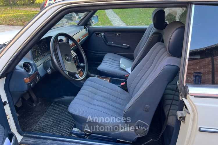 Mercedes 230 Mercedes 230c Cg Collection - <small></small> 4.500 € <small></small> - #7