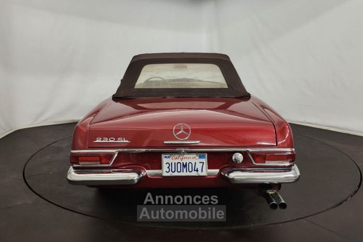 Mercedes 230 SL Pagode - <small></small> 47.500 € <small>TTC</small> - #24