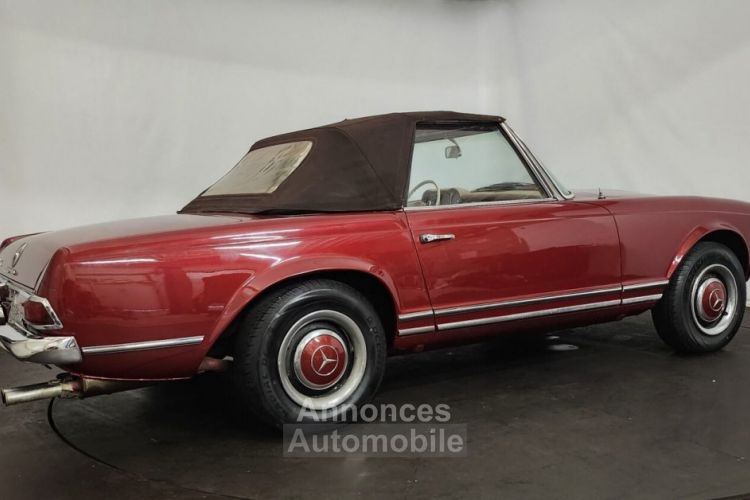 Mercedes 230 SL Pagode - <small></small> 47.500 € <small>TTC</small> - #26