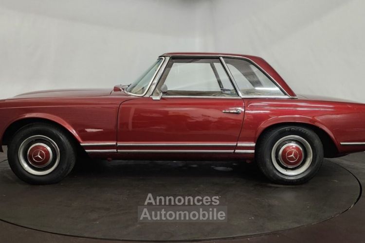 Mercedes 230 SL Pagode - <small></small> 47.500 € <small>TTC</small> - #33