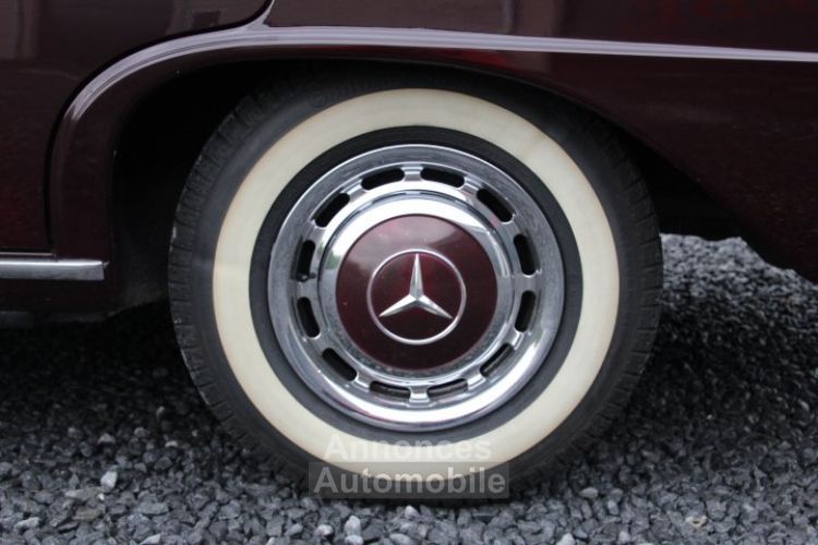 Mercedes 230 W111 S - <small></small> 23.900 € <small>TTC</small> - #53