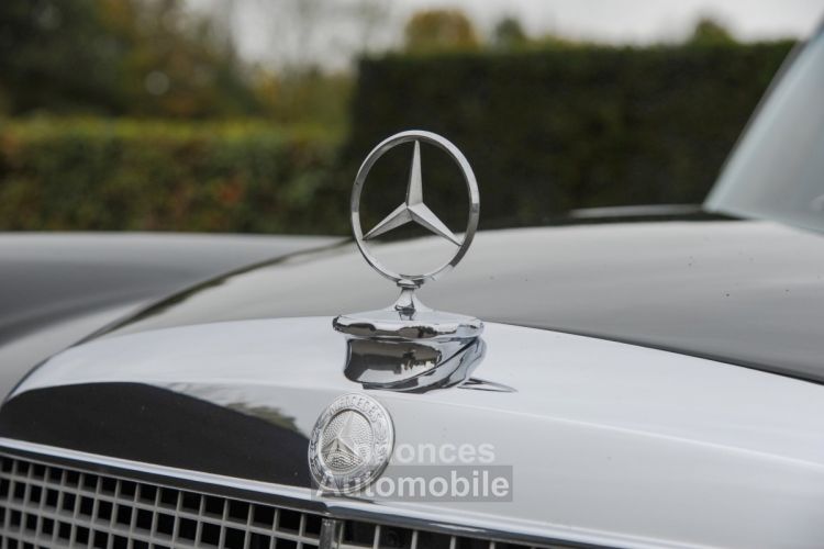 Mercedes 280 SE 3.5 V8 Cabriolet - <small></small> 350.000 € <small>TTC</small> - #12
