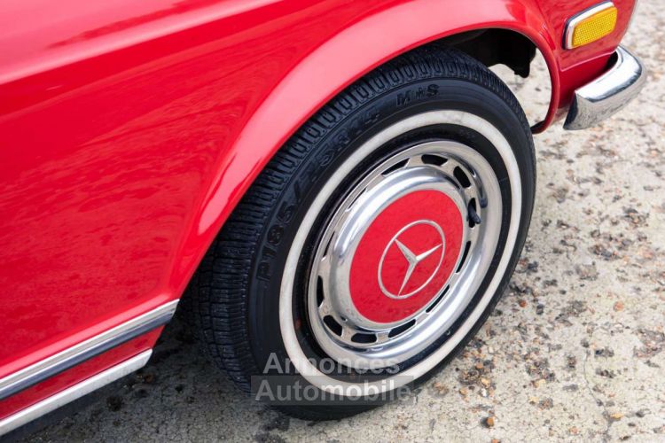 Mercedes 280 SL Pagoda W113 | DETAILED HISTORY AUTOMATIC - <small></small> 79.900 € <small>TTC</small> - #17