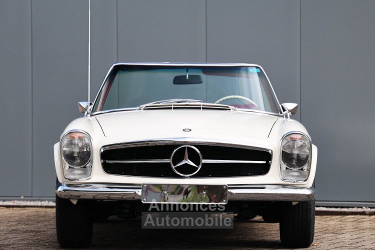 Mercedes 280 sl pagoda W113 2800 cc inline 6 cilinder 168 bhp - <small></small> 119.400 € <small>TTC</small> - #15