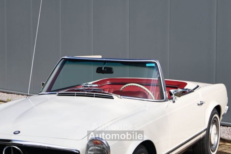 Mercedes 280 sl pagoda W113 2800 cc inline 6 cilinder 168 bhp - <small></small> 119.400 € <small>TTC</small> - #17