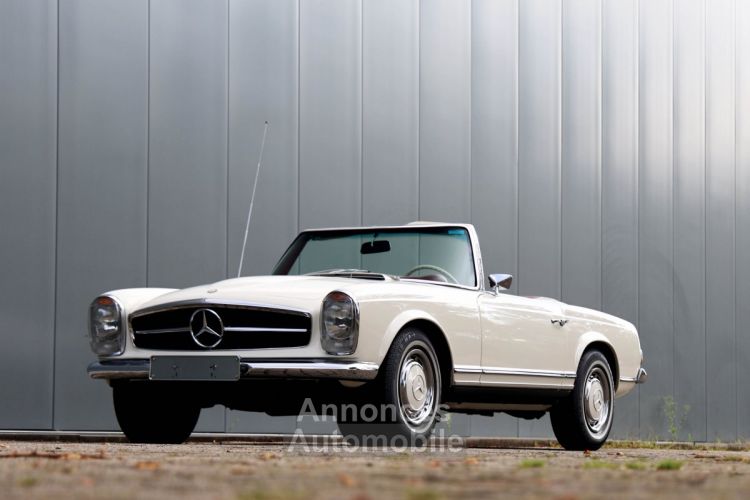 Mercedes 280 sl pagoda W113 2800 cc inline 6 cilinder 168 bhp - <small></small> 119.400 € <small>TTC</small> - #22