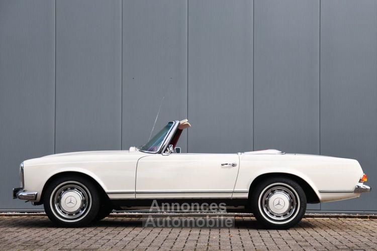 Mercedes 280 sl pagoda W113 2800 cc inline 6 cilinder 168 bhp - <small></small> 119.400 € <small>TTC</small> - #24